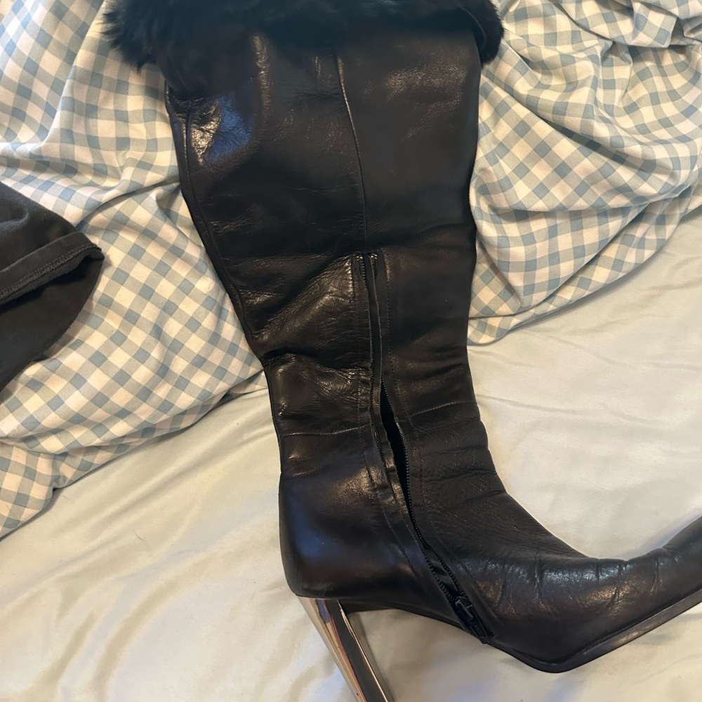 Fur boots